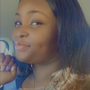 Meet your Posher, Latisha